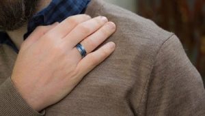 Ανδρικά δαχτυλίδια ζαφείρι: τύποι και χαρακτηριστικά φροντίδας