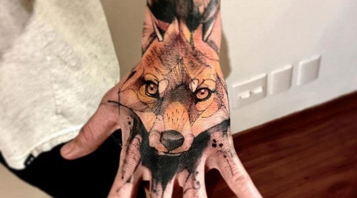 Description of male fox tattoos and their placement